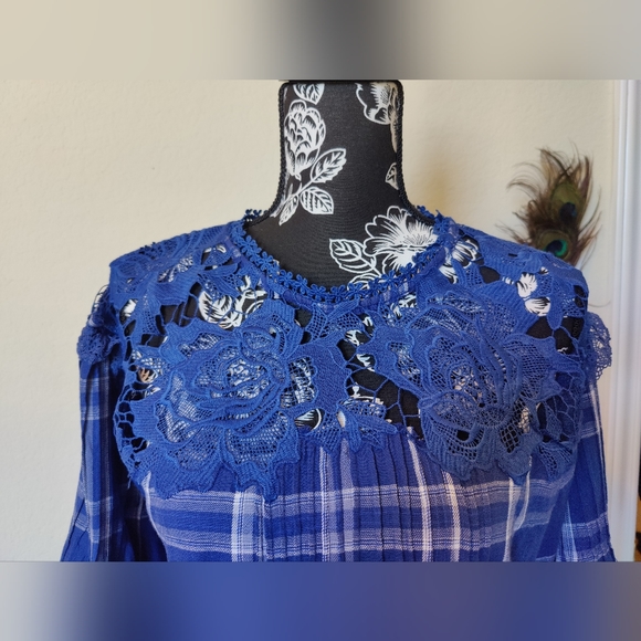 Free People darling Diana blur and whote pace top in Navy (XS) 💙❤️ - Picture 6 of 17